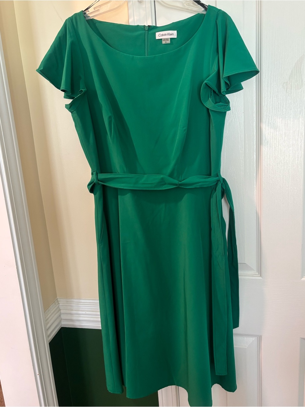 Green Calvin Klein Size 10 Women’s Dress Business Casual Dress with Pockets